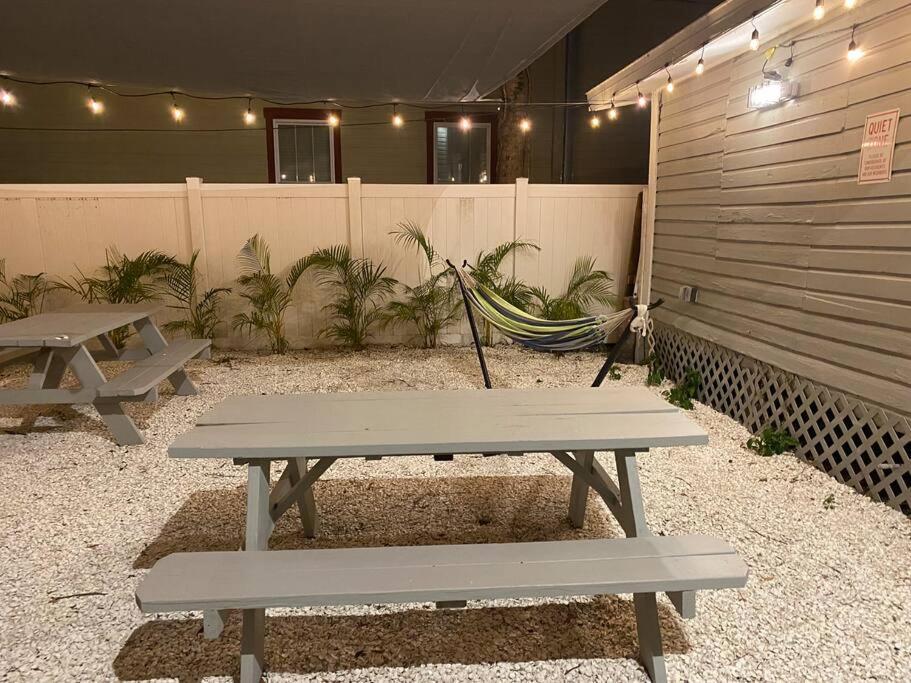 Chic Bungalow Apartment Steps From Armature Works & Downtown Riverwalk Tampa Exteriér fotografie