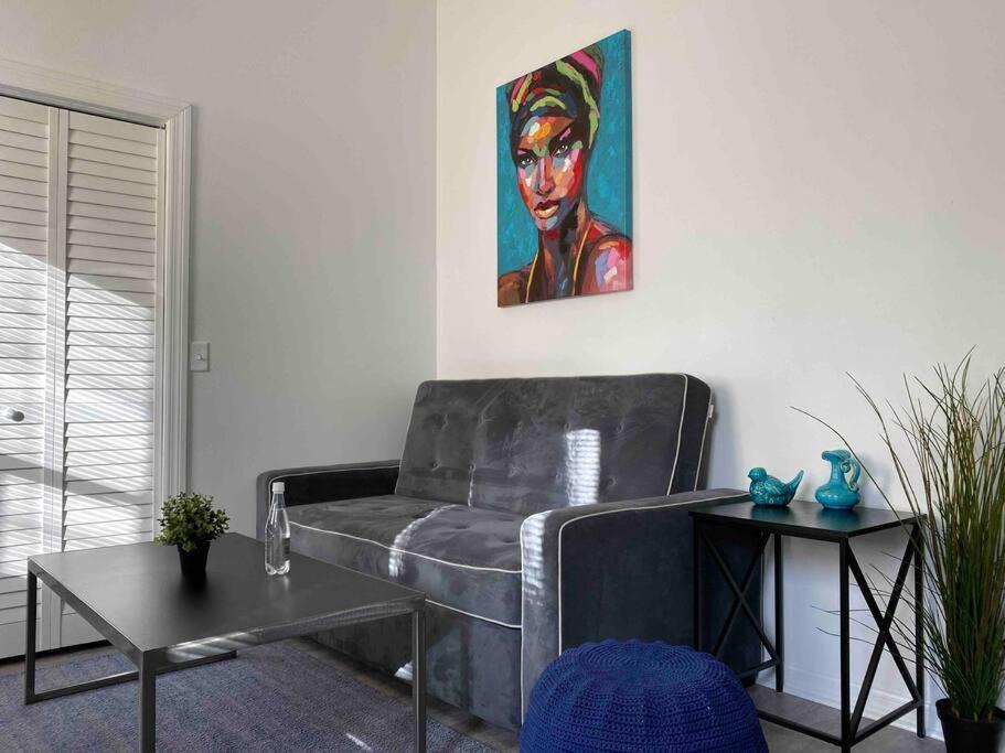 Chic Bungalow Apartment Steps From Armature Works & Downtown Riverwalk Tampa Exteriér fotografie