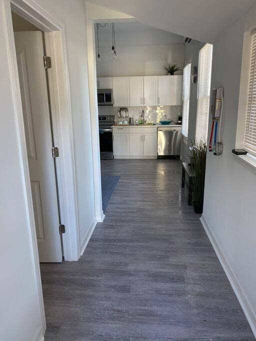 Chic Bungalow Apartment Steps From Armature Works & Downtown Riverwalk Tampa Exteriér fotografie